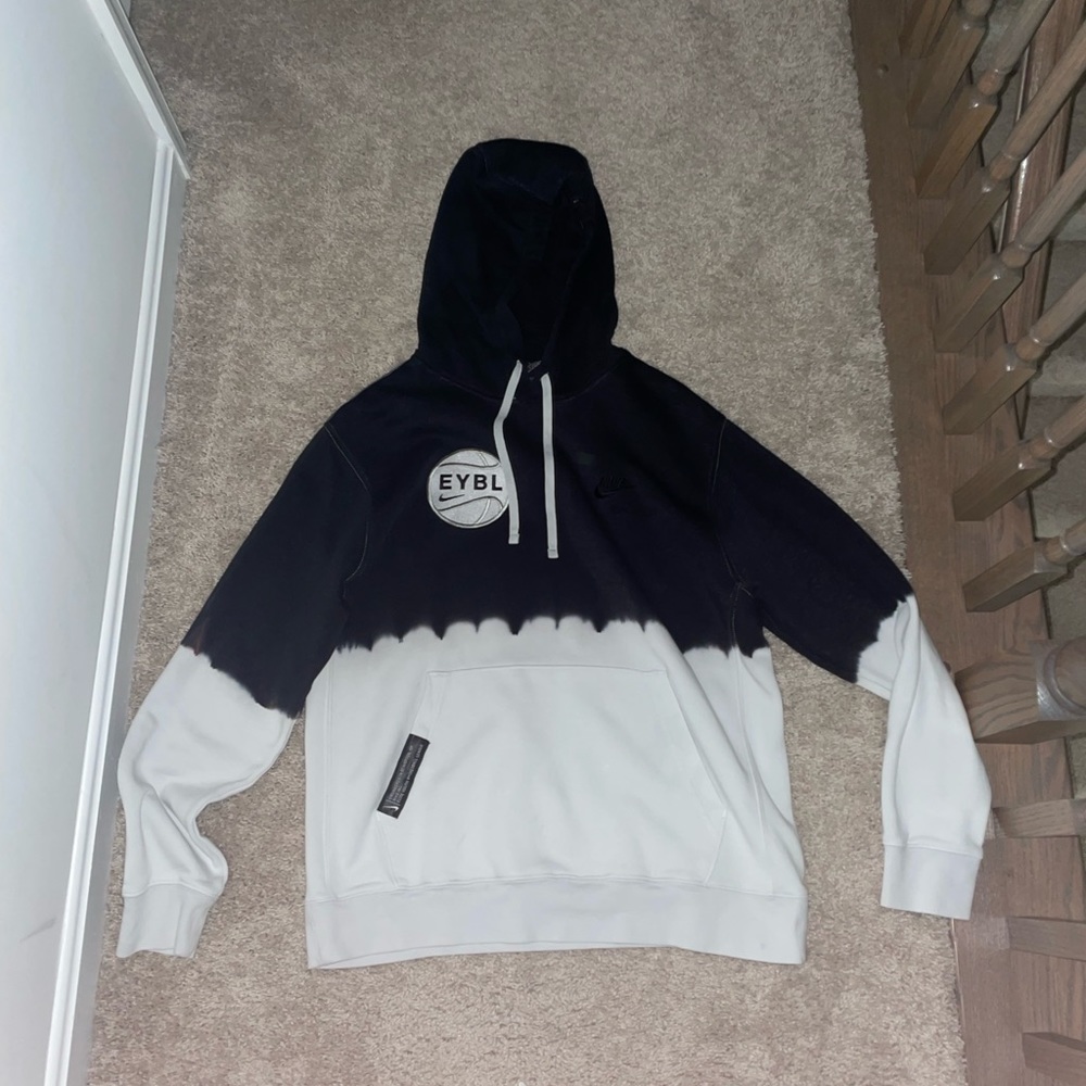 EYBL HOODIE